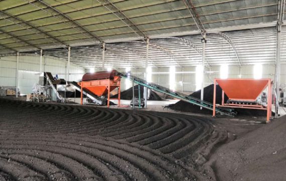 Powdered organic fertilizer production line