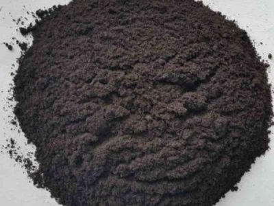 Powdered organic fertilizer