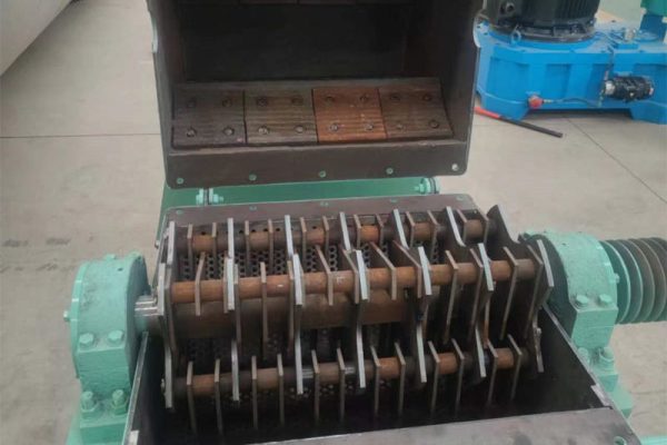 Working Principle of Wood Crusher